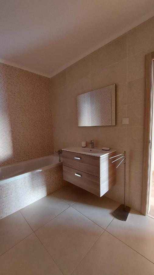 The Roof Elite Apartment Портиман Екстериор снимка
